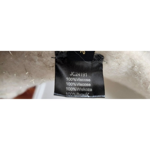 Jade &Clarisse Paris Beige Fringe Scarf 100% Viscose Soft Sparkle Wrap 76x16 - Picture 7 of 10